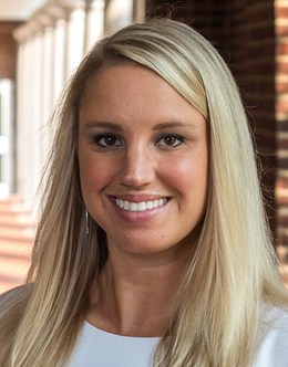 Nicole Hetrick, Business Analysis Certificate program graduate head shot