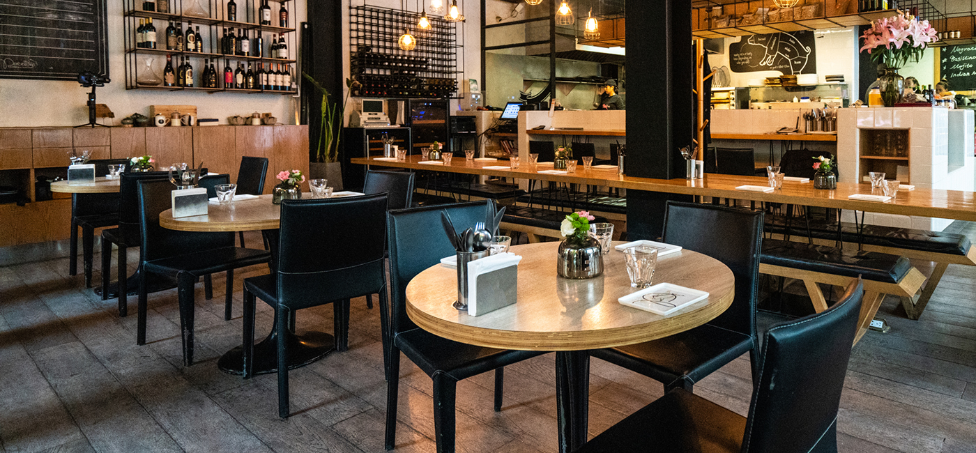 Restaurant dining room